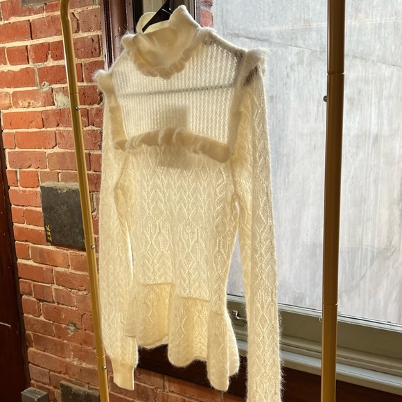 Cream sweater - Picture 3 of 8
